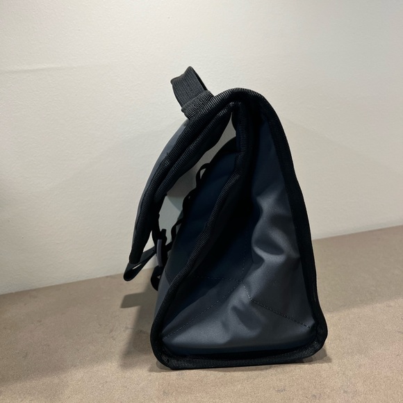 YETI lunch box - Picture 4 of 4